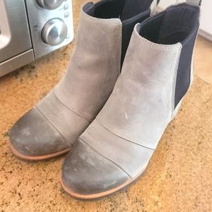 Sorel gray wedge 7.5
